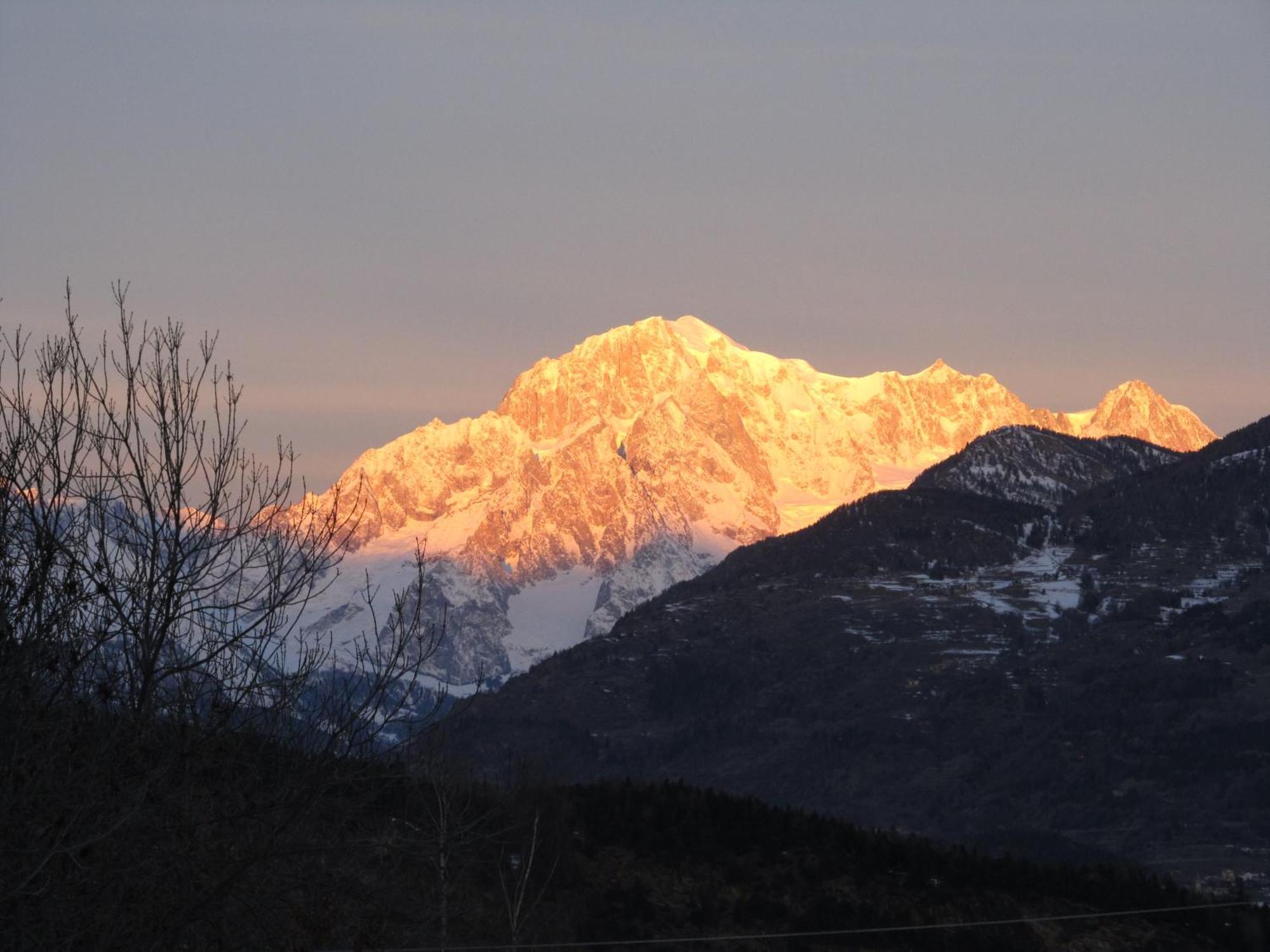 Aosta Maisongnemaz المظهر الخارجي الصورة